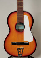 Antigua Casa Nunez 1950's/60's. A rare guitar with a Classical neck and a Parlor body. Read on. RARE